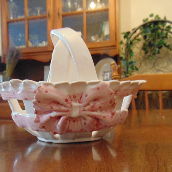 RC&CL Decorative Ceramic Basket - Picture 5 of 6